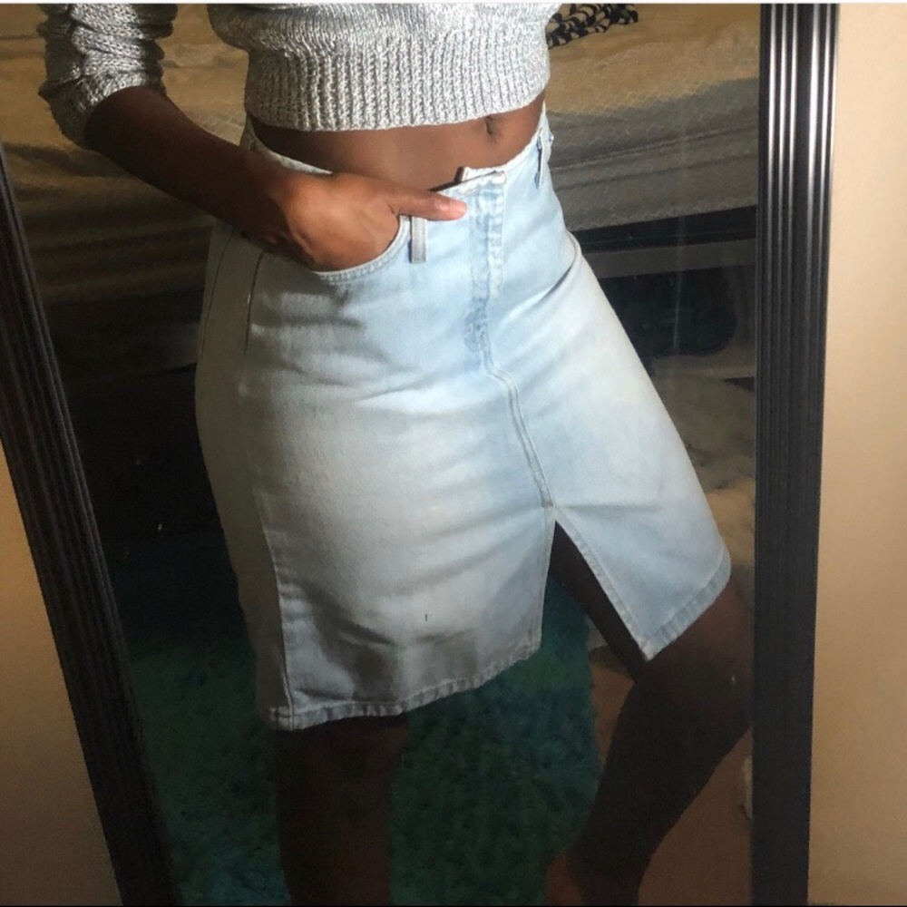 Tommy Hilfiger denim skirt